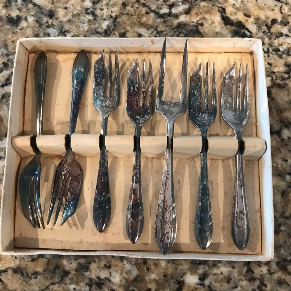 🍴VINTAGE Sheffield England Loxley Pastey Forks
